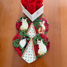 Load image into Gallery viewer, Pick any pair of Heart Shaped Potholders, Oven mitts - Christmas Cats