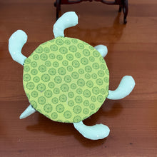 Load image into Gallery viewer, pincushion; cute pincushion; animal pincushion; DIY pincushion; Turtle pincushion