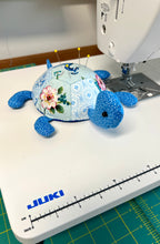 Load image into Gallery viewer, Pincushion, Cute pincushion, turtle pincushion, Pins, Sewing Pin, animal pincushion, walnut crust pincushion