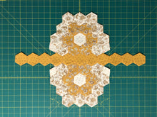 Load image into Gallery viewer, Hexagon Patchwork Handbag Sewing Pattern