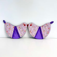 Load image into Gallery viewer, Pick any Pair of Bird-shaped Potholders/Oven Mitts - Romantic