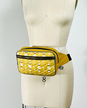 Load image into Gallery viewer, Crossbody Waist Bag, Chest Bag for Women, Waist Pouch Purse, Quilted Belt Bag for Travel