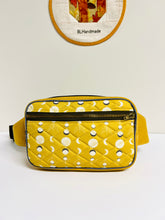 Load image into Gallery viewer, Crossbody Waist Bag, Chest Bag for Women, Waist Pouch Purse, Quilted Belt Bag for Travel