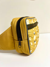 Load image into Gallery viewer, Crossbody Waist Bag, Chest Bag for Women, Waist Pouch Purse, Quilted Belt Bag for Travel