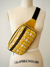 Load image into Gallery viewer, Waist Bag Sewing Pattern,
Fanny Pack,
Zipper Pocket,
DIY Bag,
Travel Bag Sewing Pattern,
Crossbody Bag