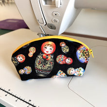 Load image into Gallery viewer, Wallet sewing pattern; wallet pattern;  free sewing pattern; coin purse sewing pattern; diy fabric wallet tutorial;  easy wallet sewing pattern