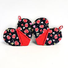 Load image into Gallery viewer, Valentine's Day potholders; Heart-shaped potholders; Quilted pot holders; Romantic kitchen accessories; Love-themed potholders; Valentine's Day kitchen décor; Heart quilted hot pads; Handmade Valentine's gifts; Kitchen essentials for Valentine's; Heart quilted trivets; Romantic home décor; Couples' cooking accessories; Valentine's Day cooking gifts; Red and pink potholders; Unique kitchen Valentine's gifts