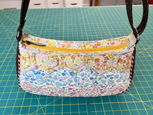 Load image into Gallery viewer, Hexagon Patchwork Shoulder Bag
