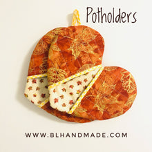 Load image into Gallery viewer, Potholder; Potholder sewing pattern; heart-shaped potholder; heart-shaped potholder sewing pattern