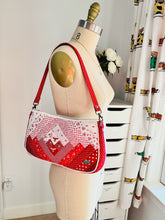 Load image into Gallery viewer, Patchwork Handbag Sewing Pattern; Log Cabin Quilted Bag Pattern; PDF Sewing Pattern for Patchwork Handbag; DIY Patchwork Purse Pattern; Quilting Log Cabin Bag Tutorial; Patchwork Tote Bag PDF Pattern; Log Cabin Quilted Handbag Instructions; Handmade Patchwork Bag Pattern; Modern Log Cabin Quilted Purse Design; Quilted Bag Sewing Project PDF;
