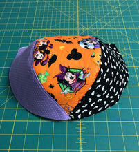 Load image into Gallery viewer, Halloween Bag Sewing Pattern; Trick-or-treat bag pattern; Candy Bag Pattern