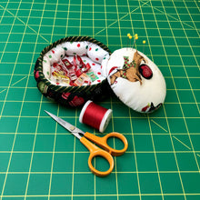 Load image into Gallery viewer, Pincushion With Container - Christmas dog