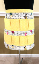 Load image into Gallery viewer, Egg Gathering Apron with 10 pockets - lady print