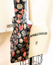 Load image into Gallery viewer, Tote Bag Sewing Pattern