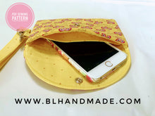 Load image into Gallery viewer, Wallet sewing pattern; wallet pattern;  free sewing pattern; coin purse sewing pattern; diy fabric wallet tutorial;  easy wallet sewing pattern