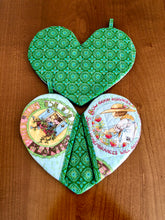 Load image into Gallery viewer, Valentine's Day potholders; Heart-shaped potholders; Quilted pot holders; Romantic kitchen accessories; Love-themed potholders; Valentine's Day kitchen décor; Heart quilted hot pads; Handmade Valentine's gifts; Kitchen essentials for Valentine's; Heart quilted trivets; Romantic home décor; Couples' cooking accessories; Valentine's Day cooking gifts; Red and pink potholders; Unique kitchen Valentine's gifts
