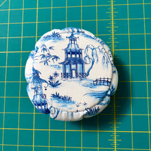 Load image into Gallery viewer, Pincushion; pincushion with container
