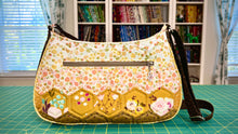 Load image into Gallery viewer, Patchwork Quilted Shoulder Bag, Hexagon Patchwork bag - Autumn colors

