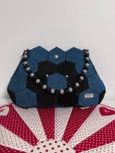 Load image into Gallery viewer, Hexagon Patchwork Handbag Sewing Pattern
