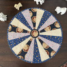 Load image into Gallery viewer, Patchwork quilted table topper (D: 18 1/2") - Patriot eagle
