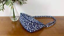Load image into Gallery viewer, Quilted Small Crossbody Shoulder Bag
