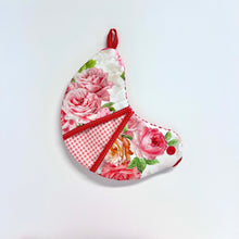 Load image into Gallery viewer, Pick any Pair of Bird-shaped Potholders/Oven Mitts - Flowers
