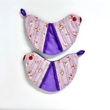 Load image into Gallery viewer, Pick any Pair of Bird-shaped Potholders/Oven Mitts - Romantic
