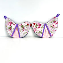 Load image into Gallery viewer, Pick any Pair of Bird-shaped Potholders/Oven Mitts - Purple Love
