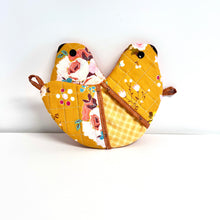 Load image into Gallery viewer, Pick any Pair of Bird-shaped Potholders/Oven Mitts - Wonderland
