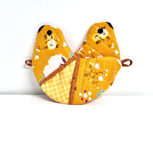 Load image into Gallery viewer, Pick any Pair of Bird-shaped Potholders/Oven Mitts - Wonderland
