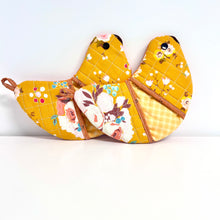 Load image into Gallery viewer, Pick any Pair of Bird-shaped Potholders/Oven Mitts - Wonderland
