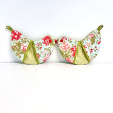 Load image into Gallery viewer, Pick any Pair of Bird-shaped Potholders/Oven Mitts - Spring
