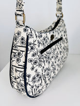 Load image into Gallery viewer, Shoulder bag; handbags; handmade Bags; quilted bags;
