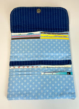 Load image into Gallery viewer, Hawaiian Style Bifold Fabric Wallets - with 12 card slots
