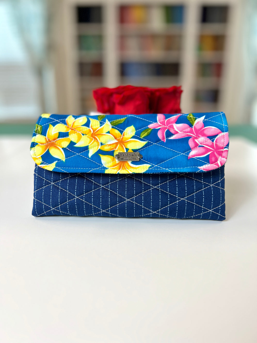 Handmade Hawaiian Bifold Fabric Wallet with 12 Card Slots - Blue