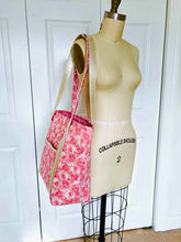 Load image into Gallery viewer, Handmade Large Cotton Quilted Shoulder Handbags - Pink Roses
