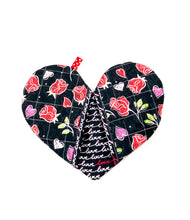 Load image into Gallery viewer, love mitten; red roses heart shape potholders; quilted potholders; heart-shaped mitt; heart shape mitt; heart-shaped potholders; quilted potholders; Cotton potholders
