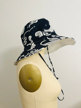 Load image into Gallery viewer, Bucket Summer Hat Sewing Pattern

