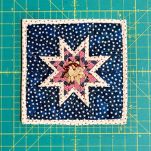 Load image into Gallery viewer, Star Shape Patchwork Place Mat
